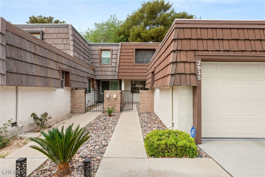 2935 PINEHURST Drive