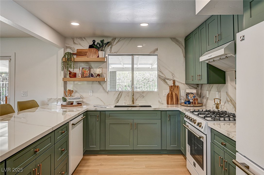 2108 WESTLUND Drive