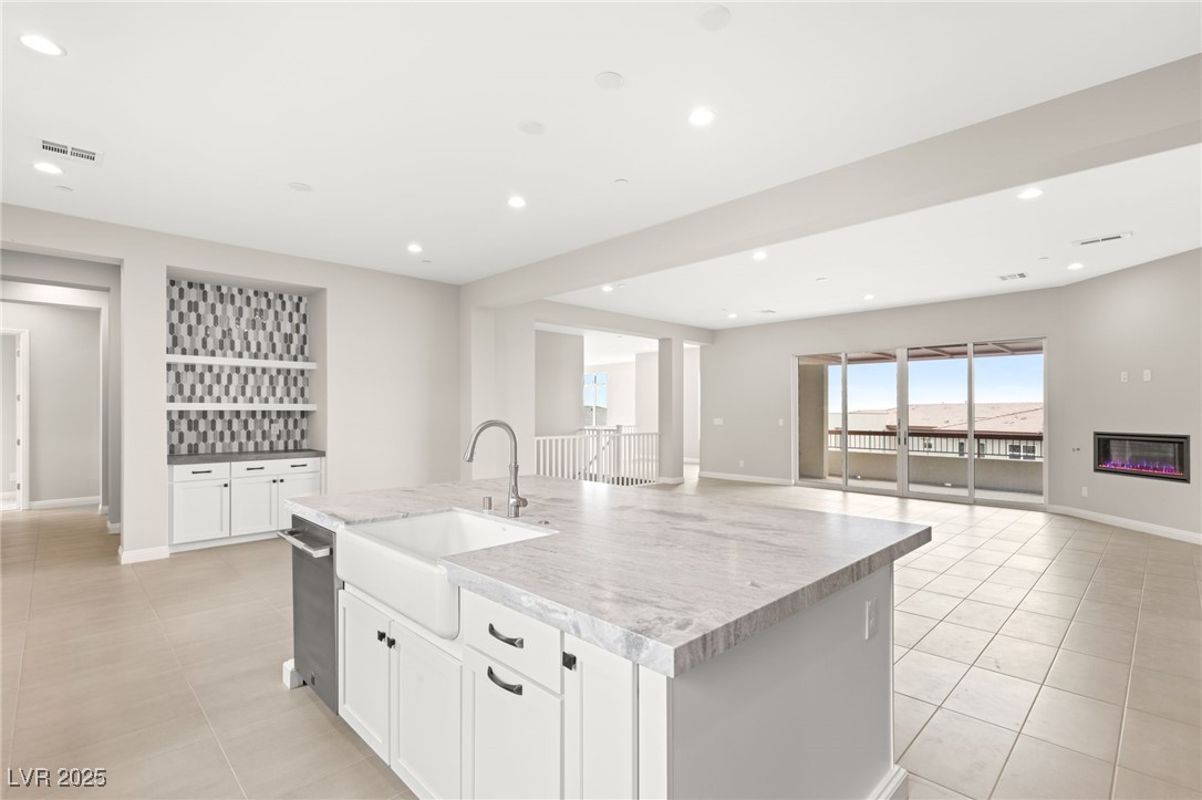 11280 GRANITE RIDGE Drive 1029