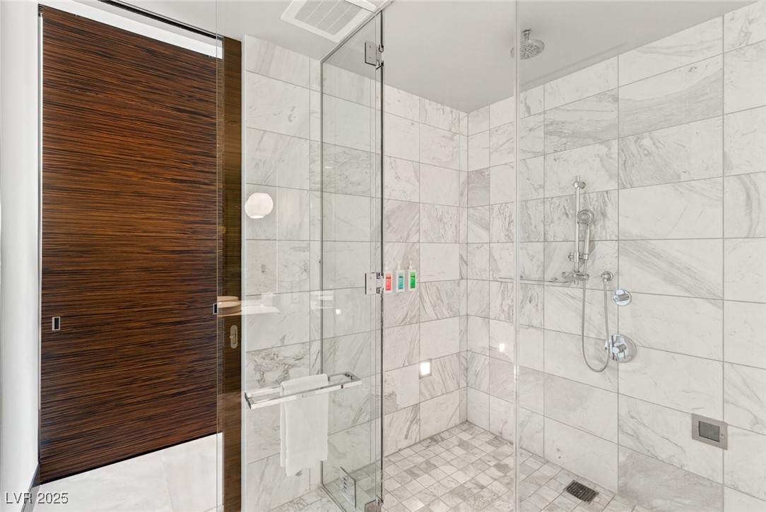 4381 West FLAMINGO Road 57306