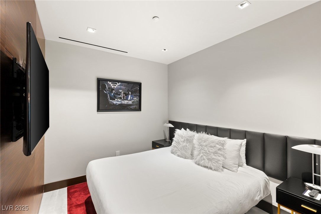 4381 West FLAMINGO Road 57306