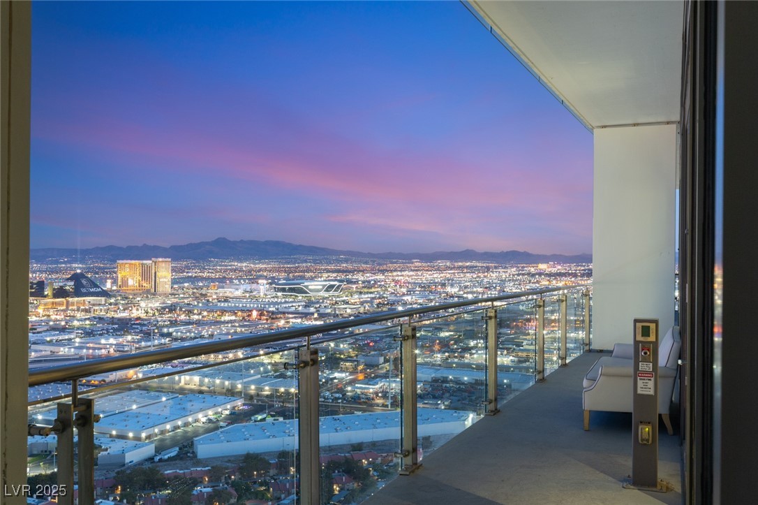 4381 West FLAMINGO Road 57306