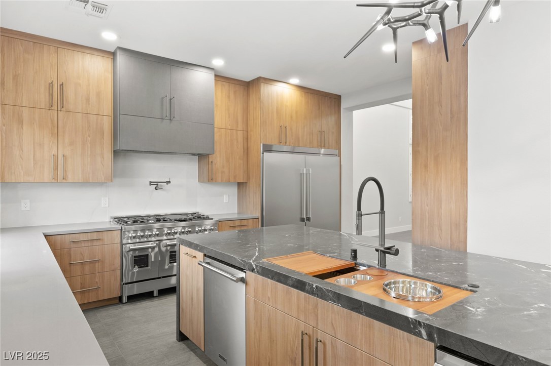 2236 TIMBER ROSE Drive