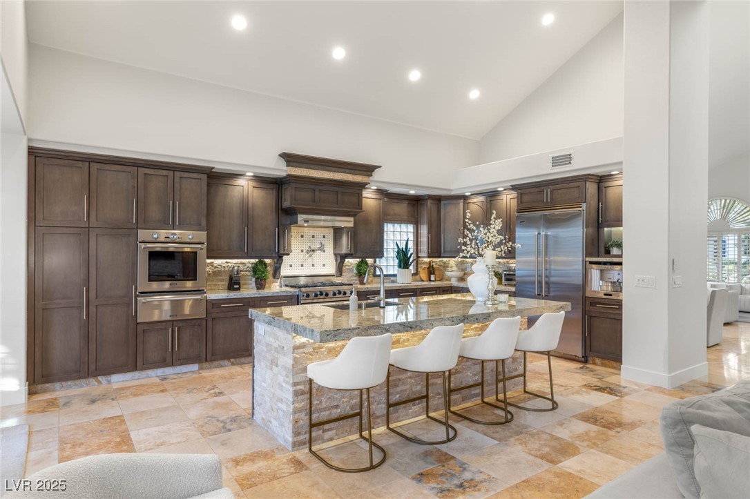 8801 ROZETTA Court