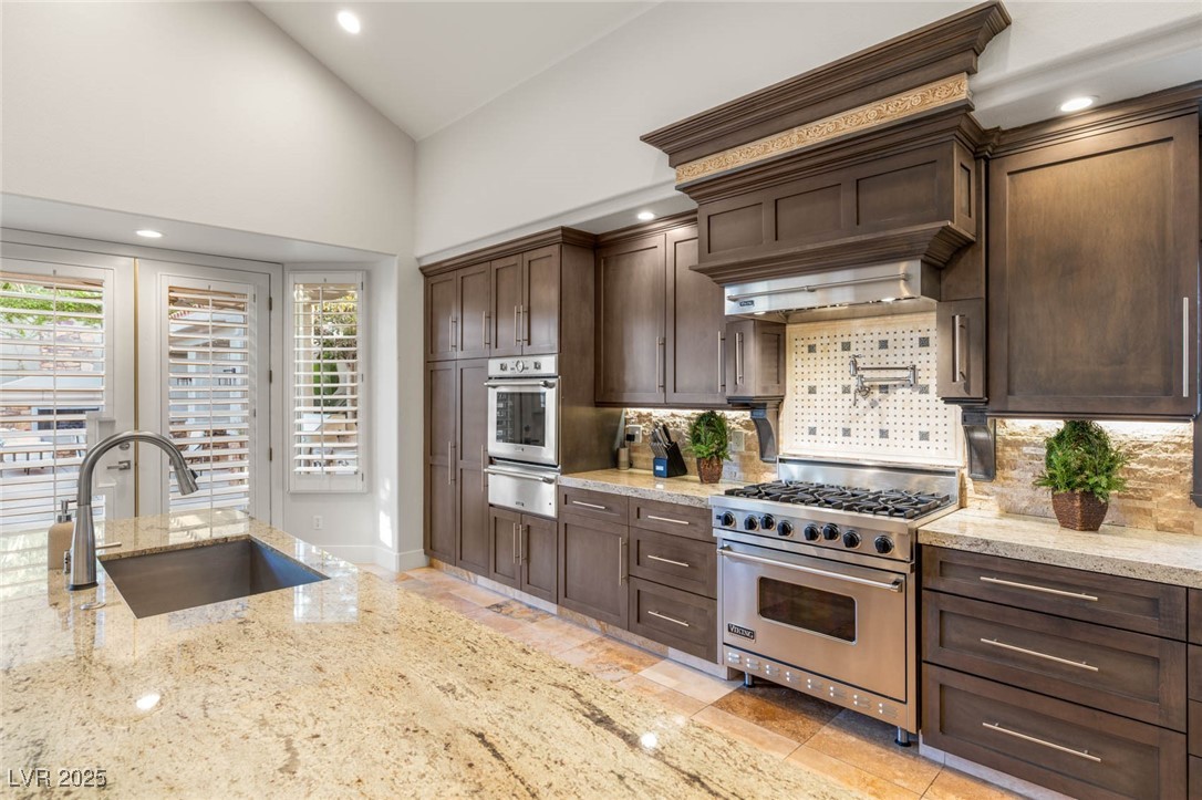 8801 ROZETTA Court