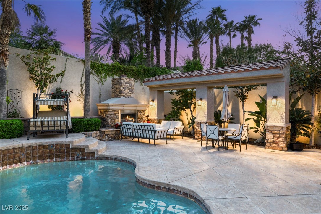 8801 ROZETTA Court