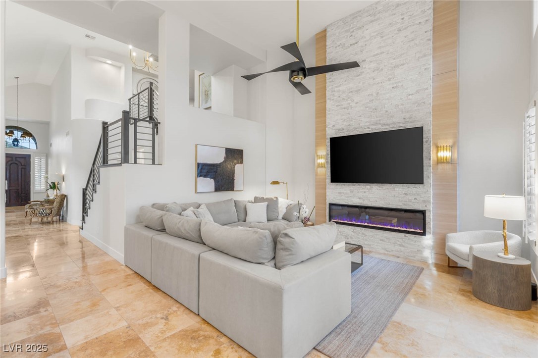 8801 ROZETTA Court