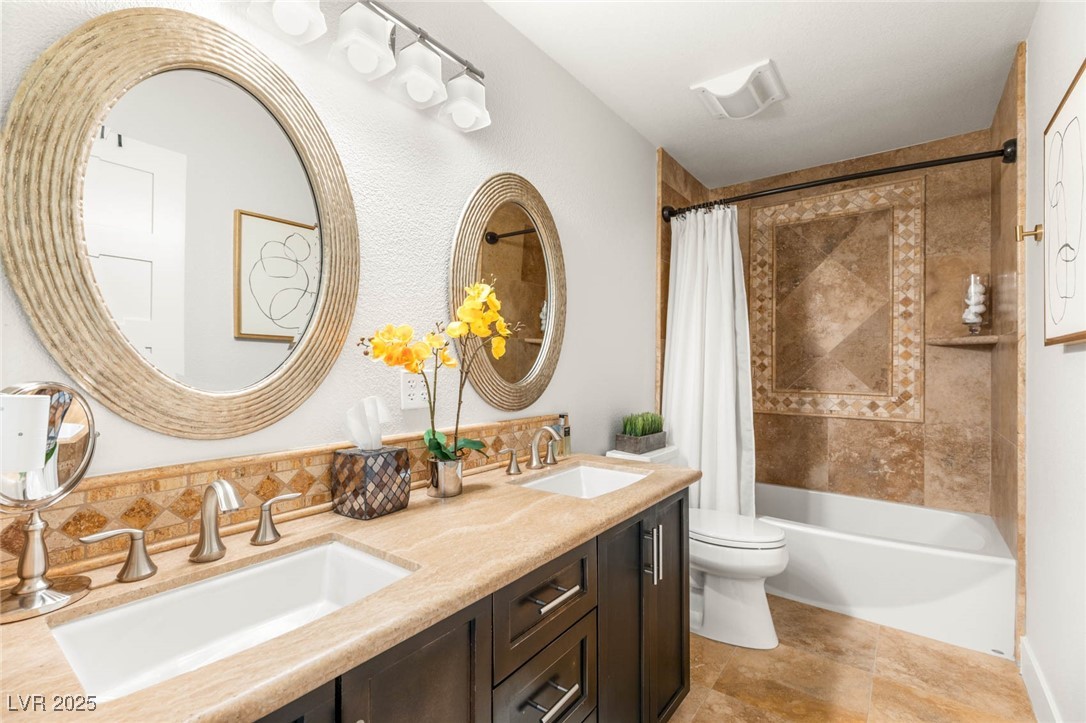 8801 ROZETTA Court