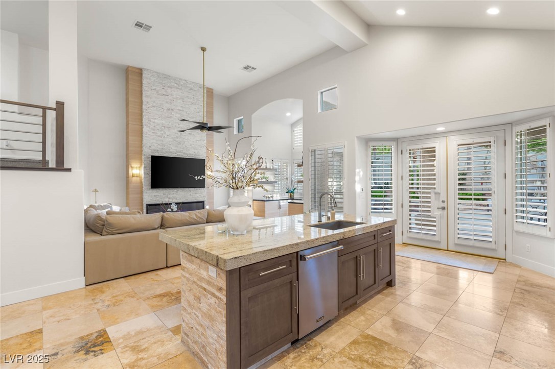 8801 ROZETTA Court