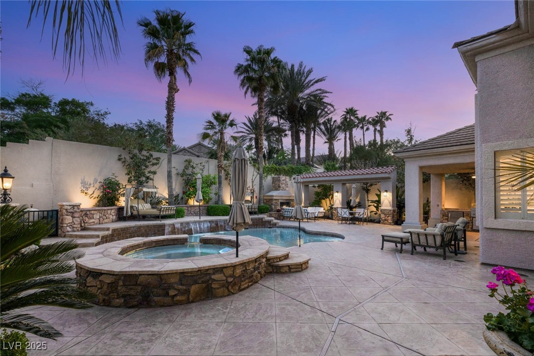 8801 ROZETTA Court