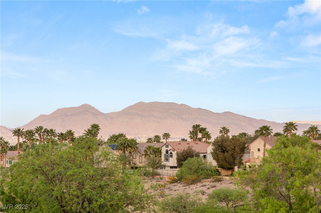 8801 ROZETTA Court