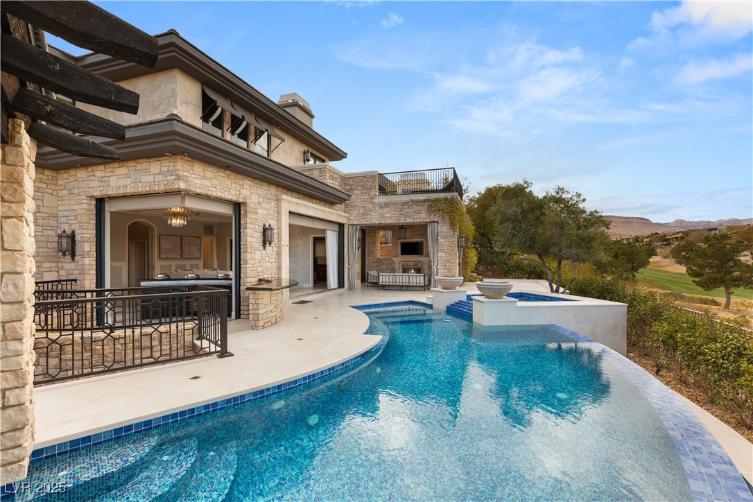 34 Meadowhawk Lane
