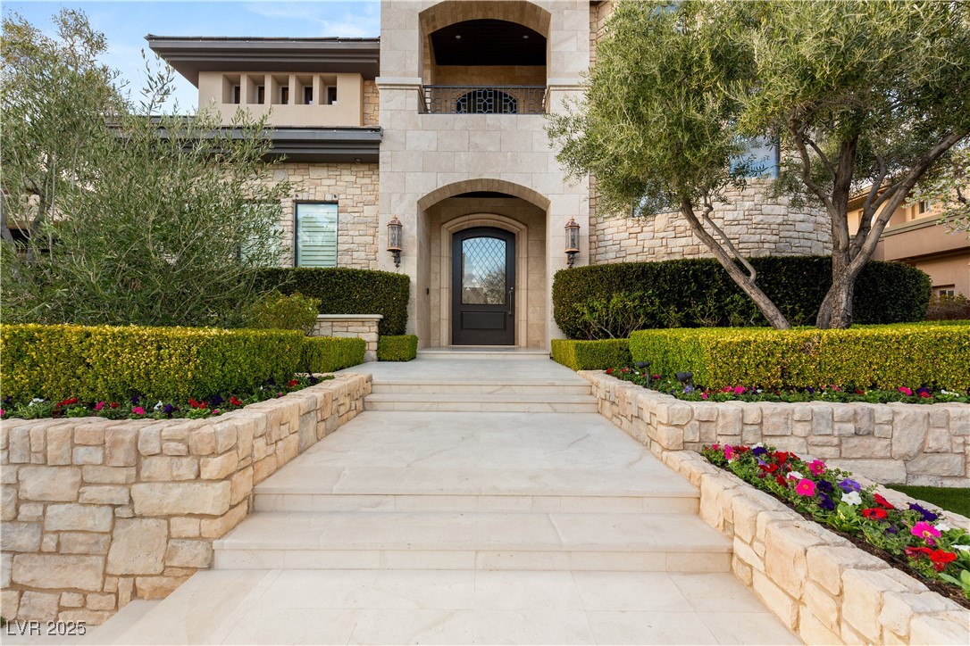 34 Meadowhawk Lane