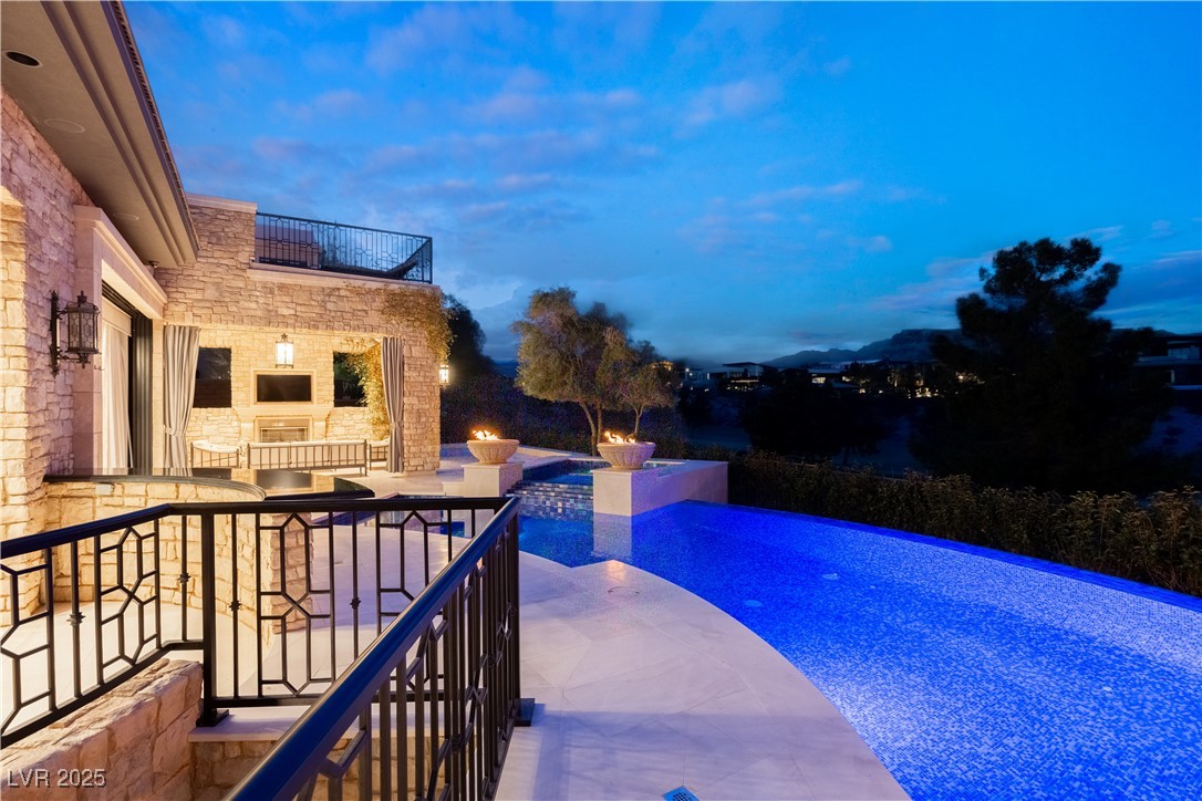 34 Meadowhawk Lane