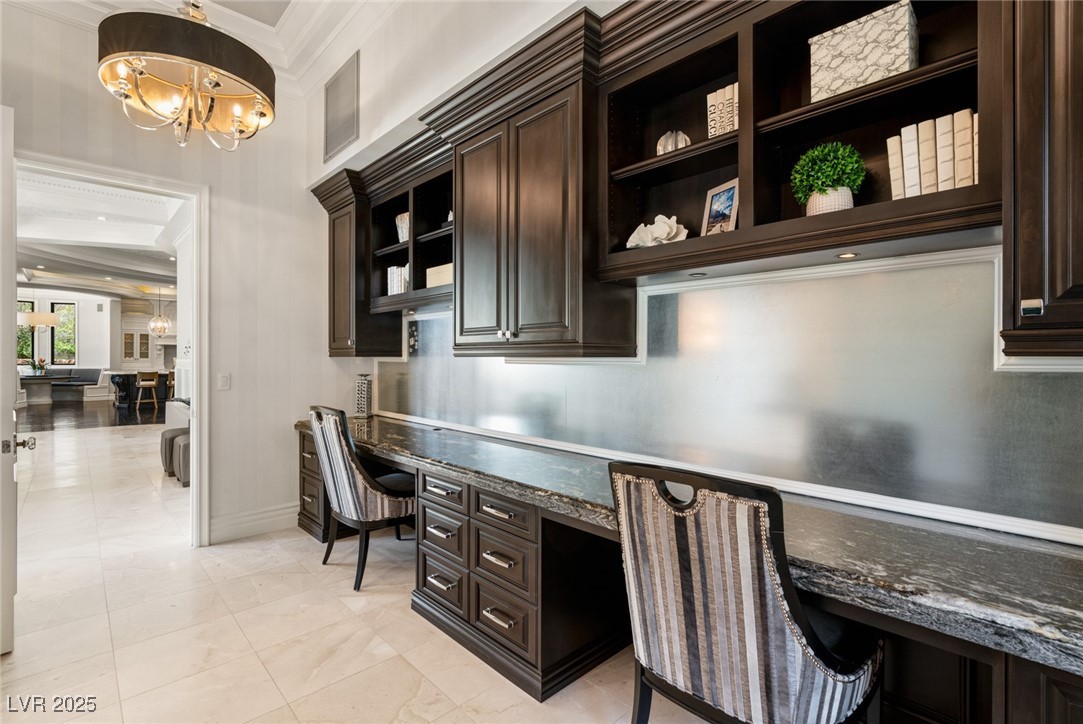 34 Meadowhawk Lane