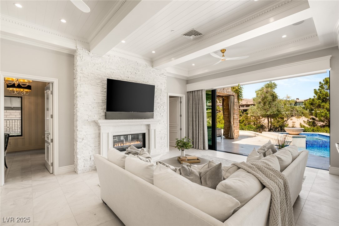 34 Meadowhawk Lane