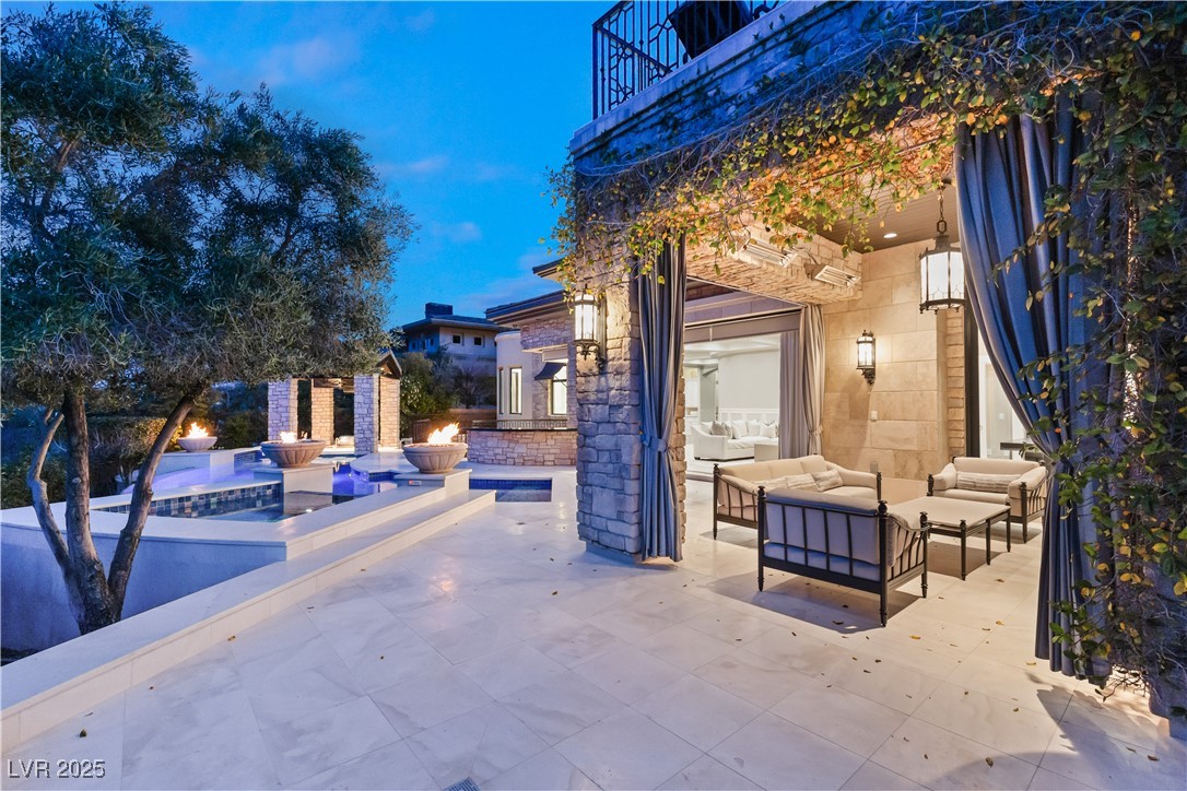 34 Meadowhawk Lane