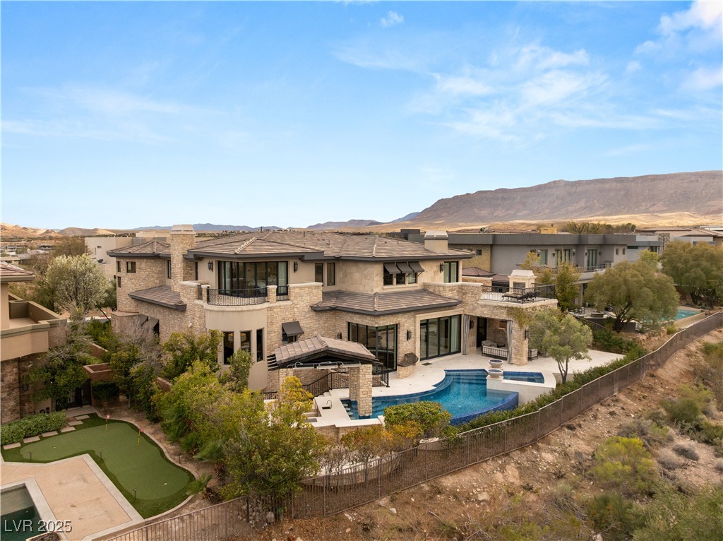 34 Meadowhawk Lane