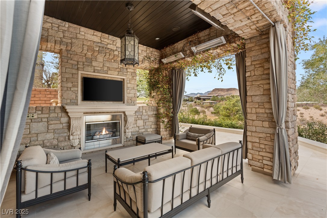 34 Meadowhawk Lane