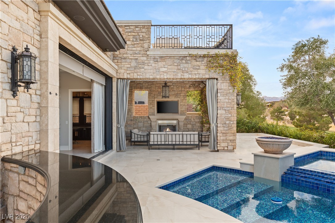 34 Meadowhawk Lane