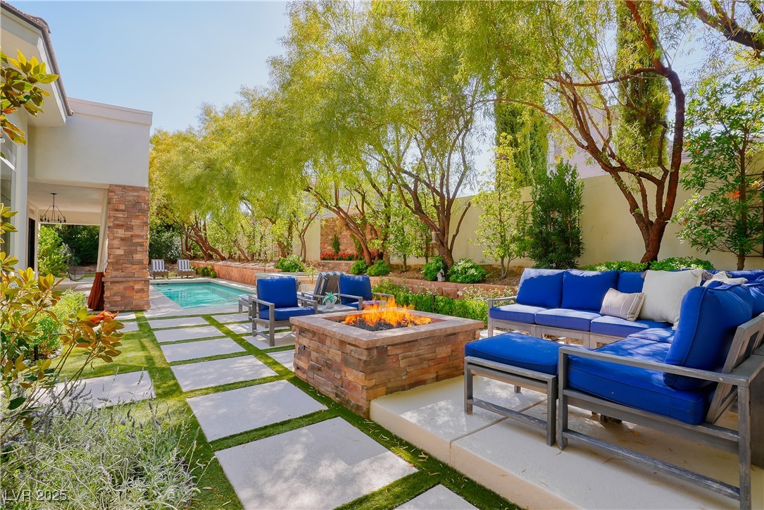 9500 BALATTA CANYON Court