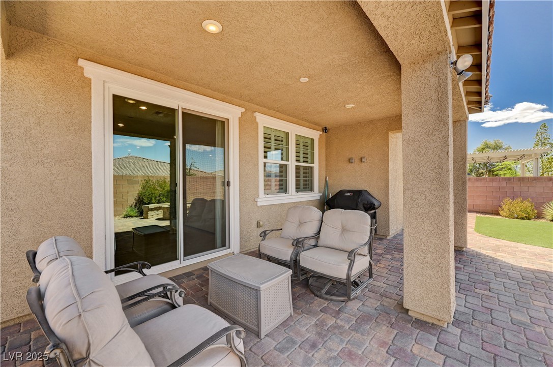 2902 VENTANA RIDGE Avenue