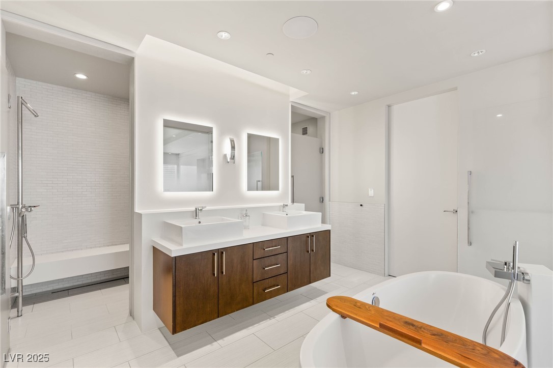 3750 LAS VEGAS Boulevard 3006