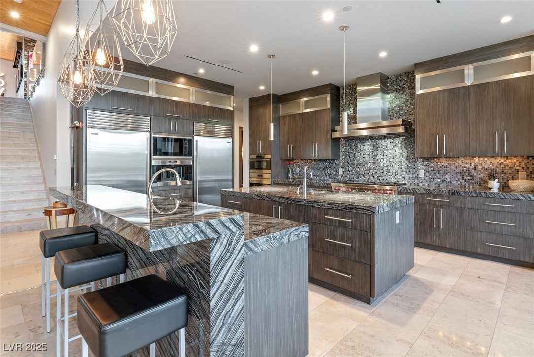 8 Meadowhawk Lane