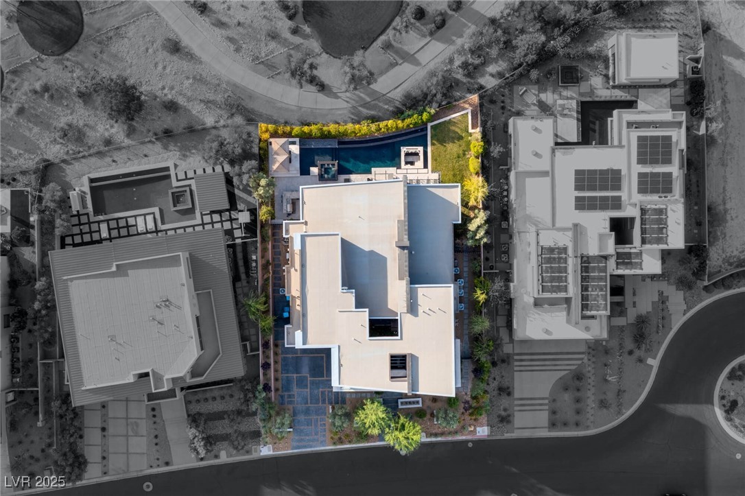 8 Meadowhawk Lane