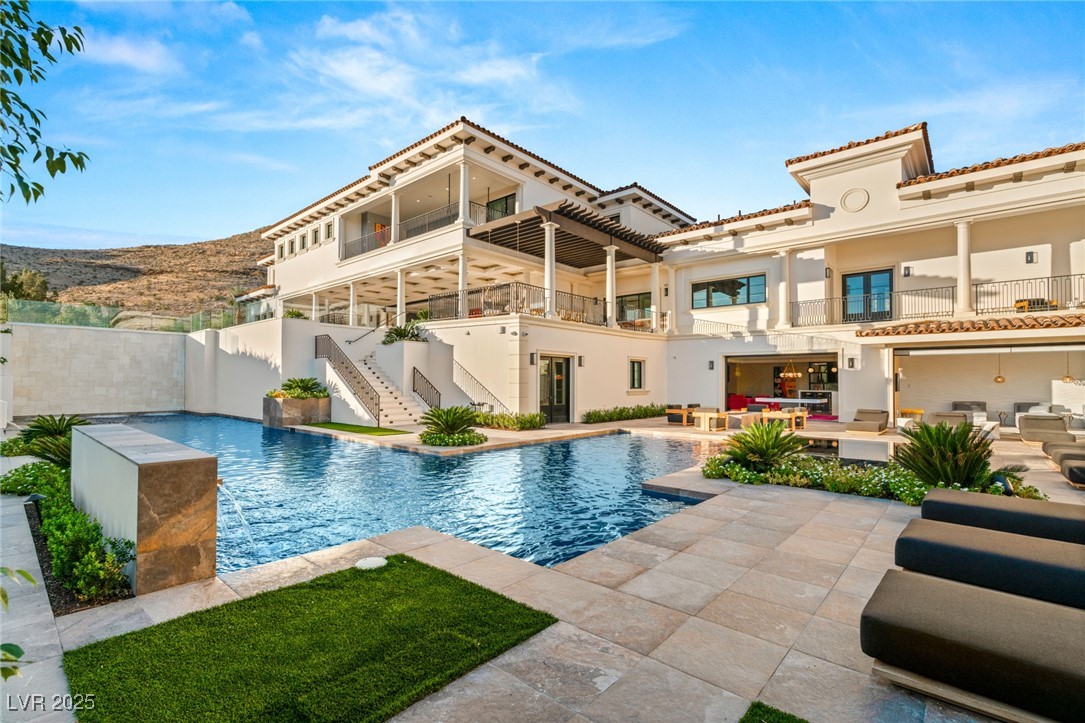 48 Augusta Canyon Way