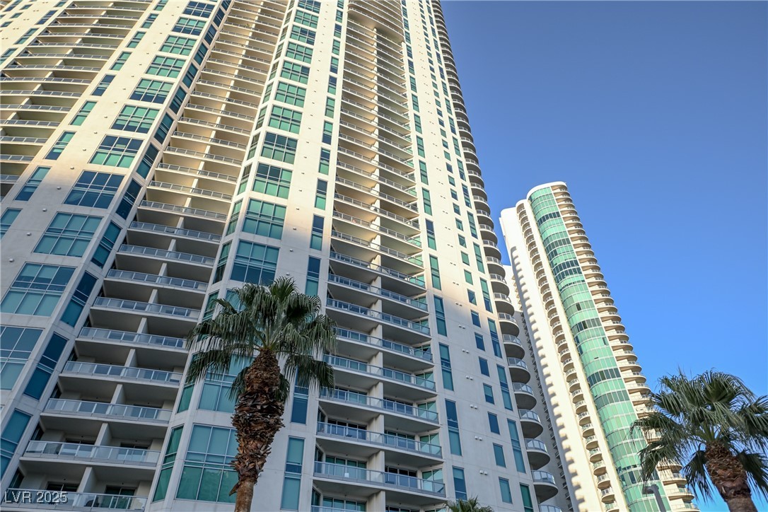 222 Karen Avenue 3305