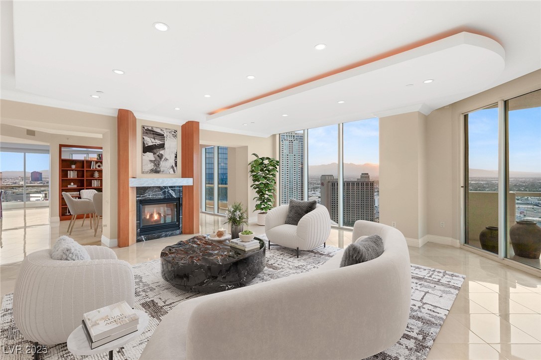 2747 Paradise Road 2704