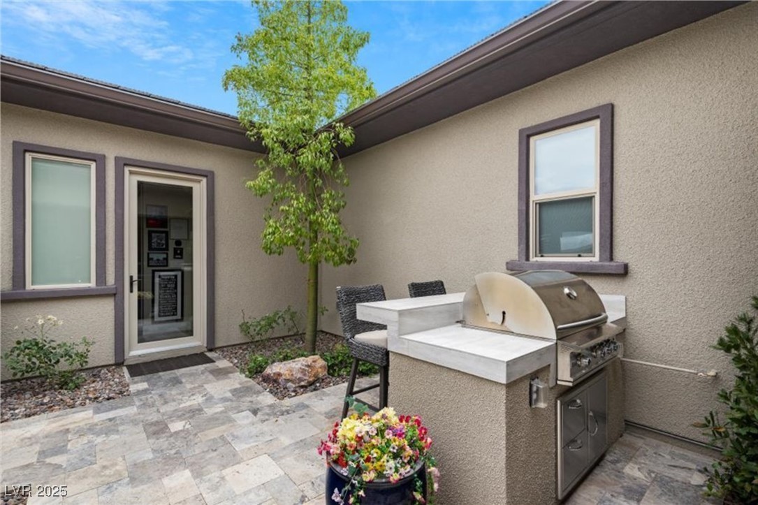 6804 Regency Stone Way