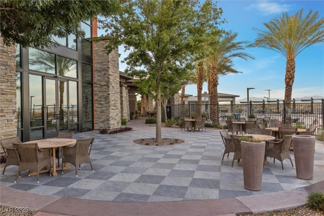 6804 Regency Stone Way