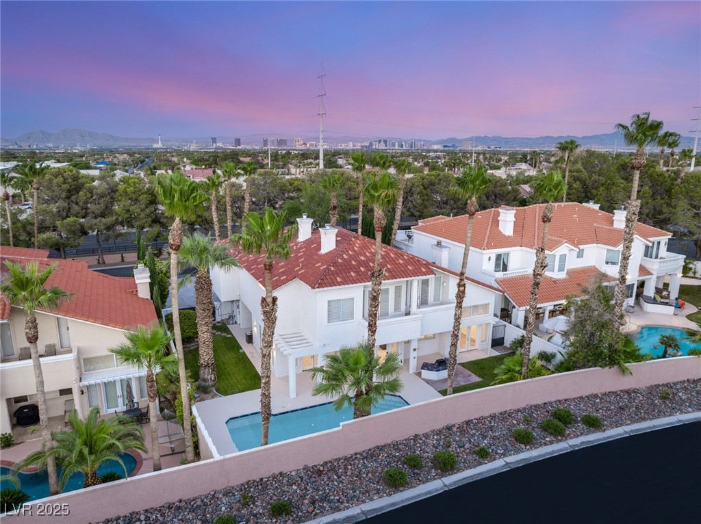 1905 IRON RIDGE Drive