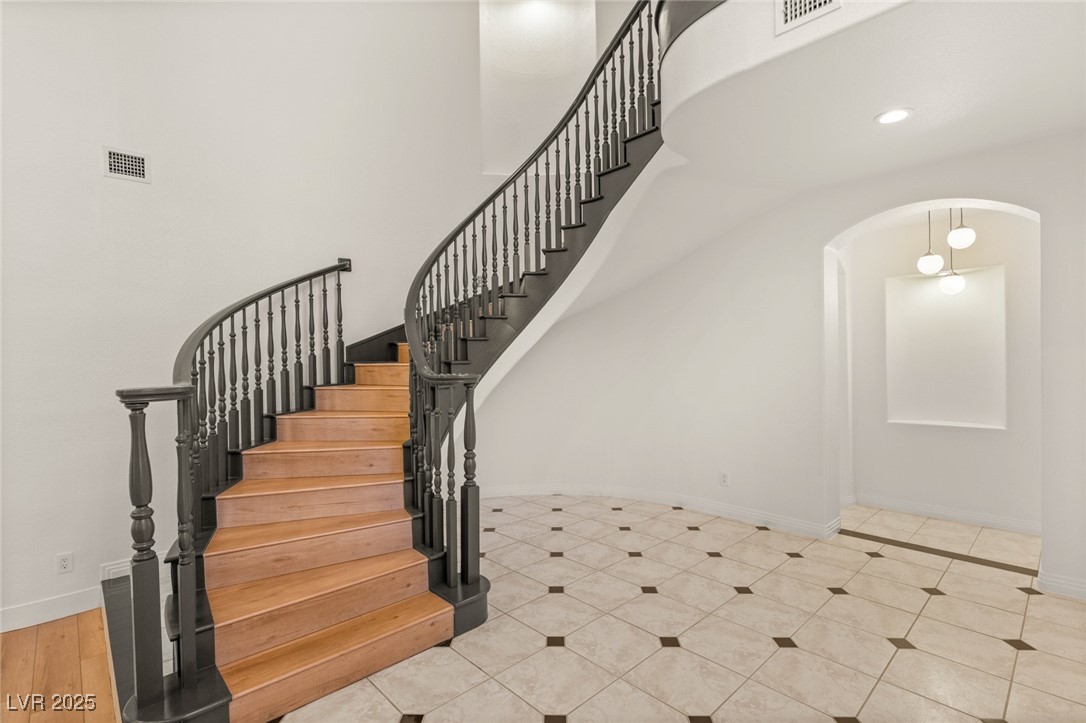 1905 IRON RIDGE Drive