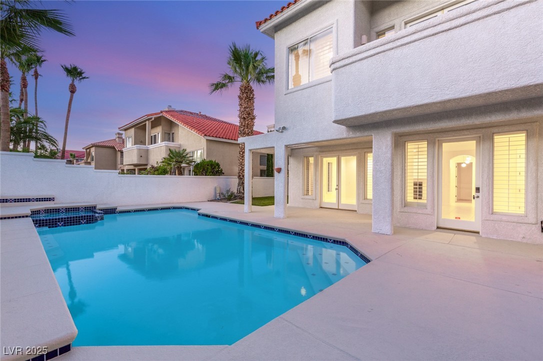 1905 IRON RIDGE Drive