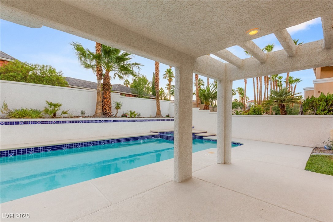 1905 IRON RIDGE Drive