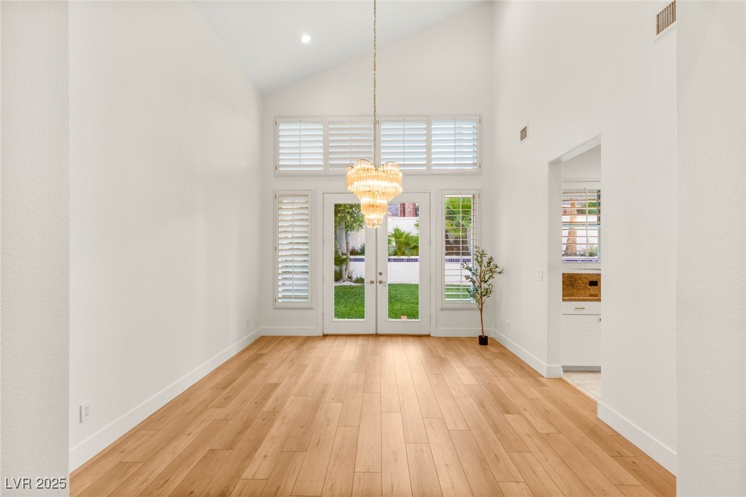 1905 IRON RIDGE Drive