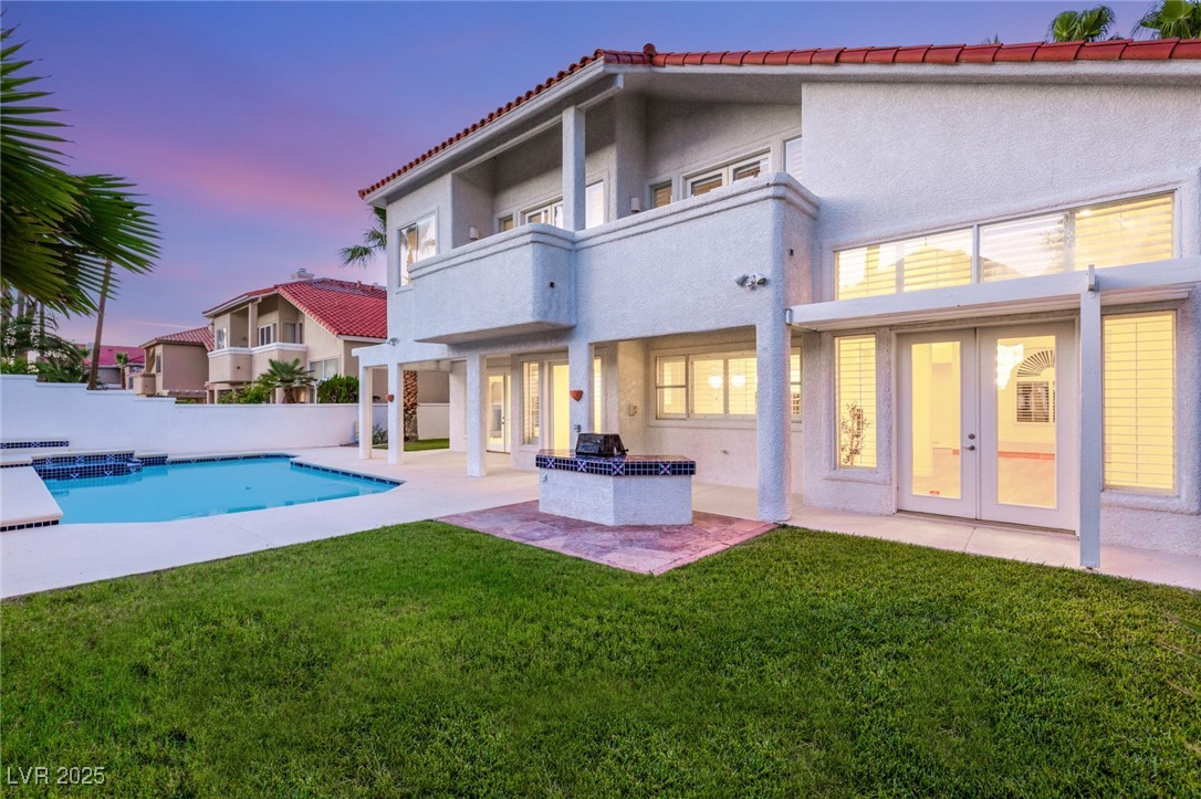 1905 IRON RIDGE Drive
