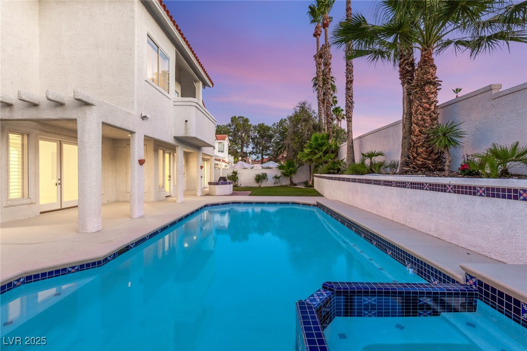 1905 IRON RIDGE Drive