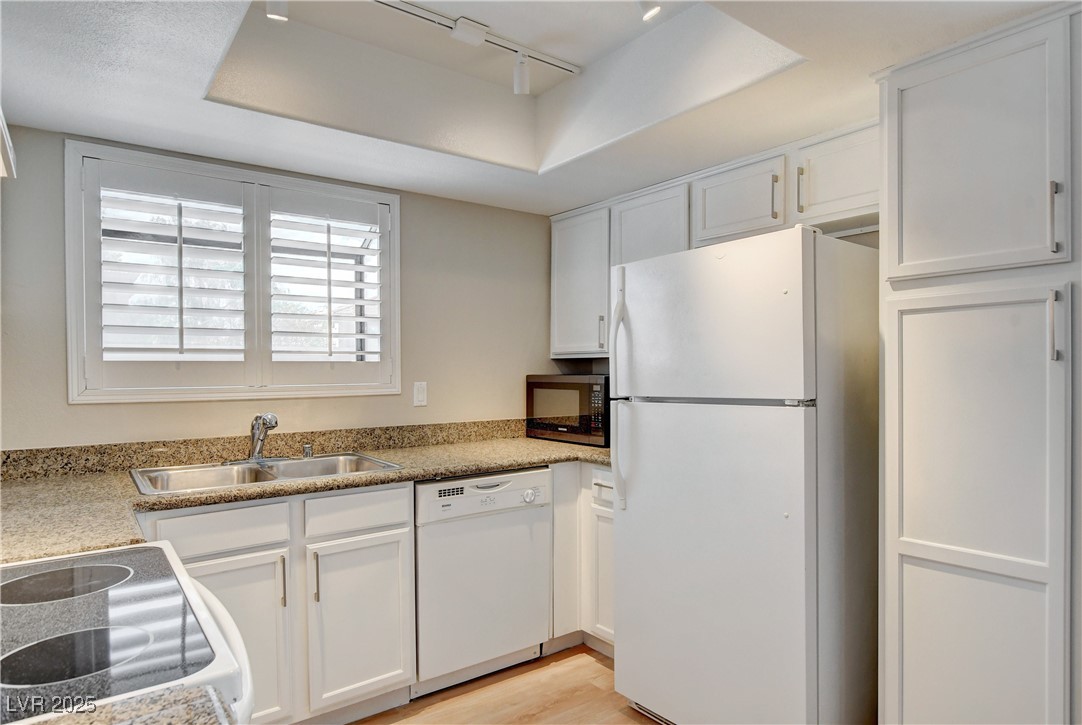 7300 Pirates Cove Road 1032