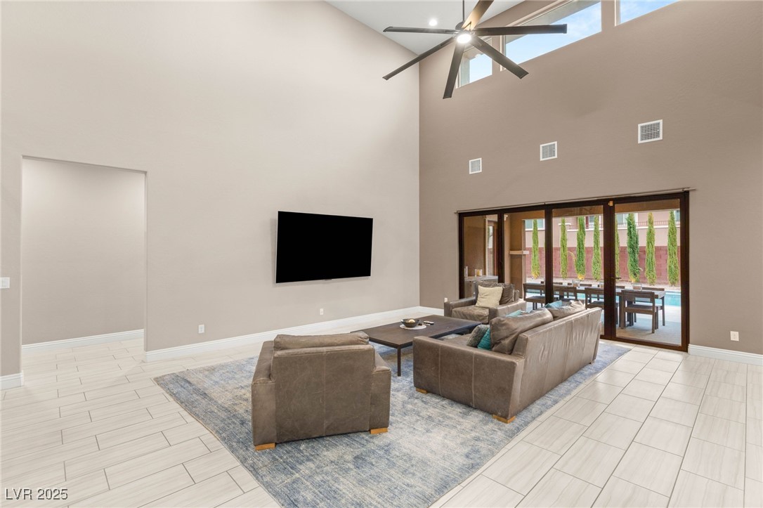 5676 CORONA VISTA Street