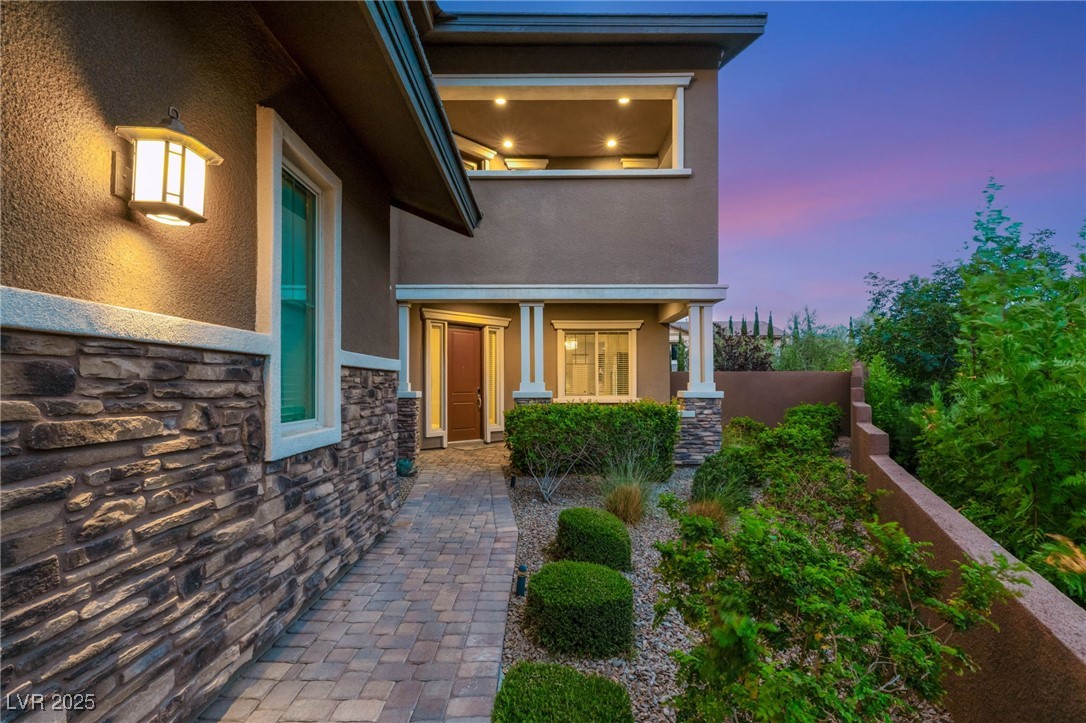 5676 CORONA VISTA Street