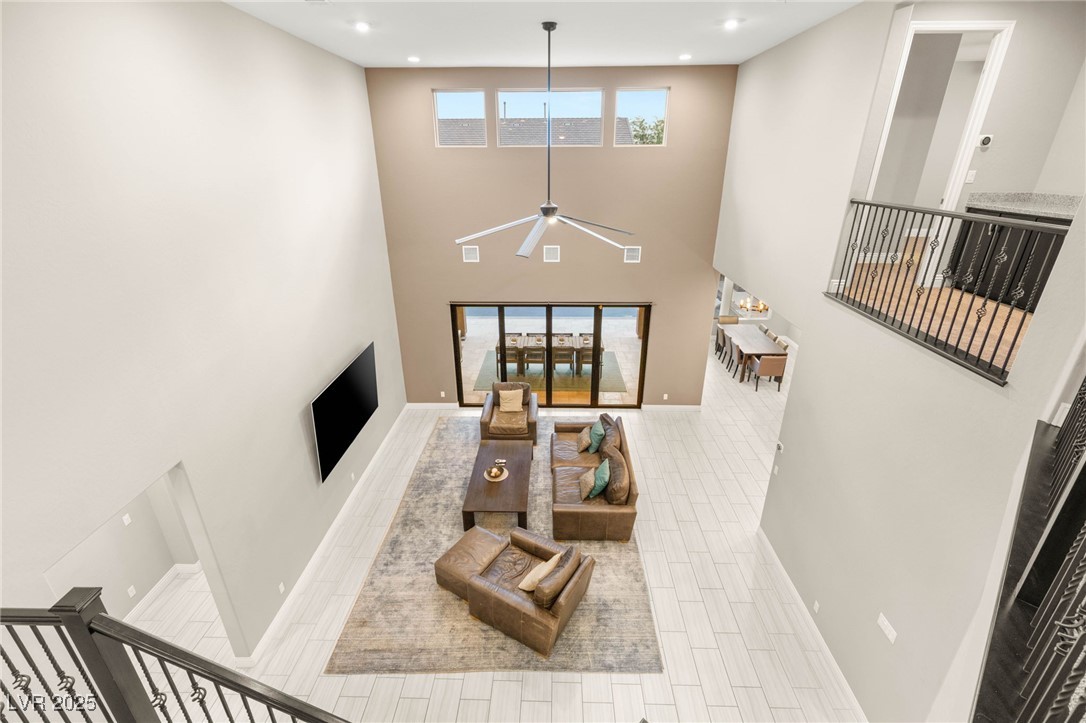 5676 CORONA VISTA Street