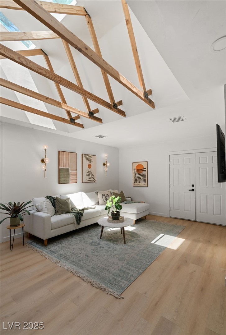 200 STONEWOOD Court