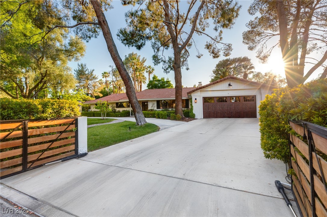 200 STONEWOOD Court