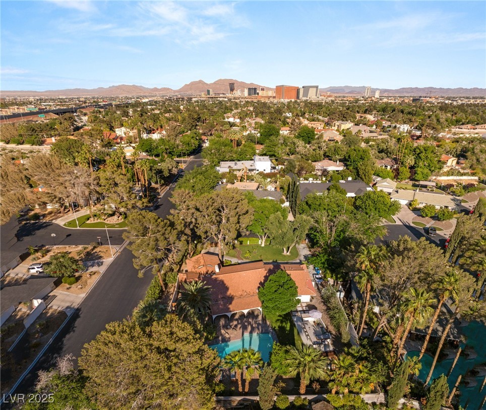 200 STONEWOOD Court
