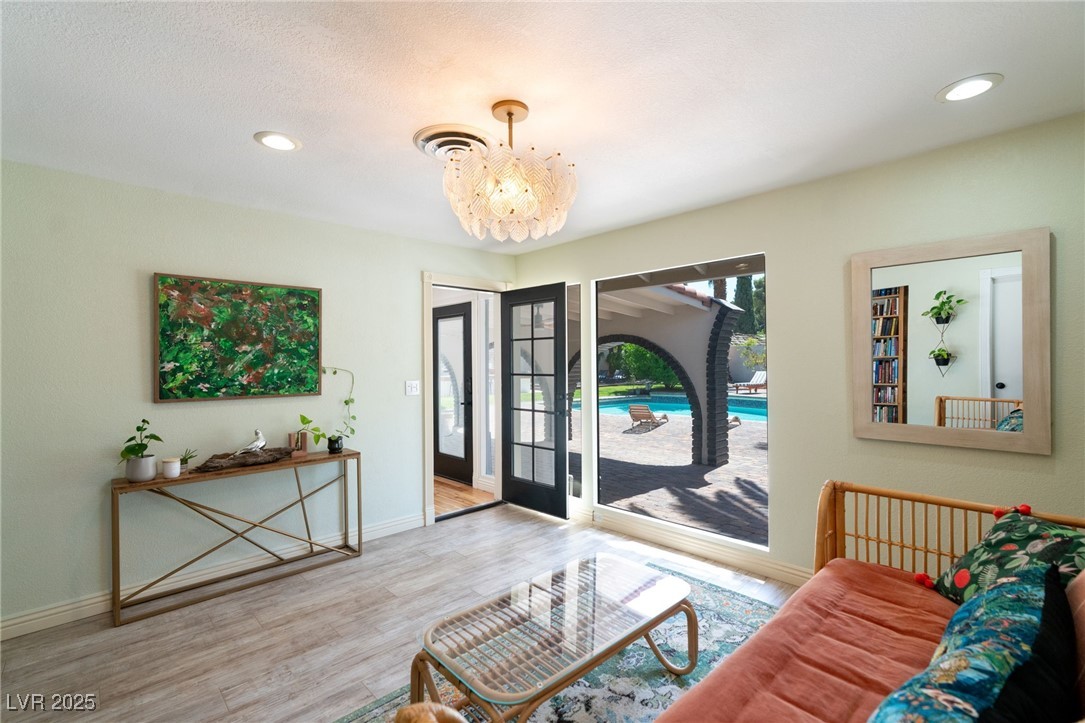 200 STONEWOOD Court