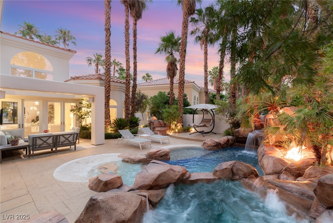 8109 Moonstone Circle